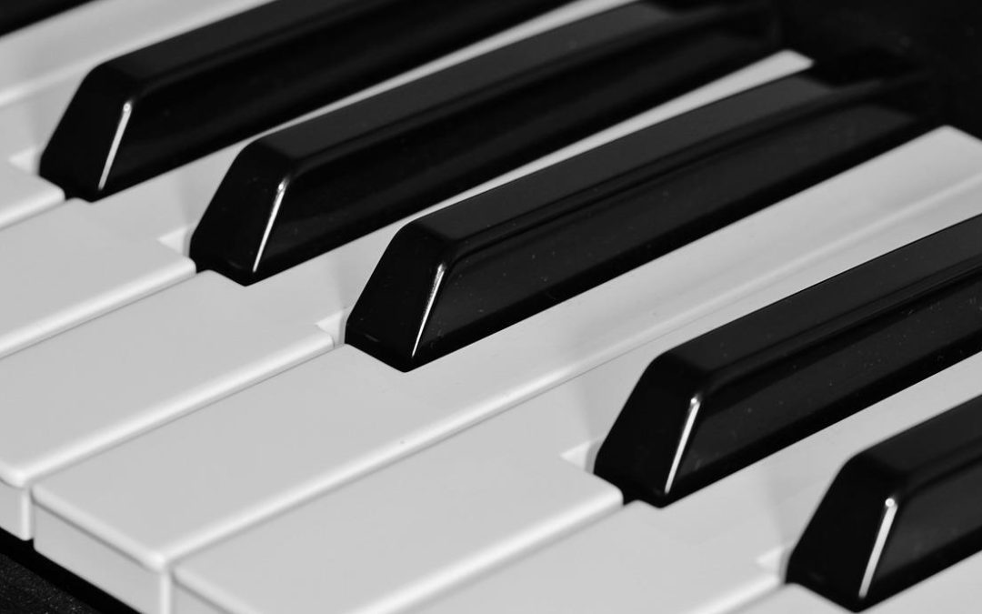 De 5 voordelen van een akoestische piano
