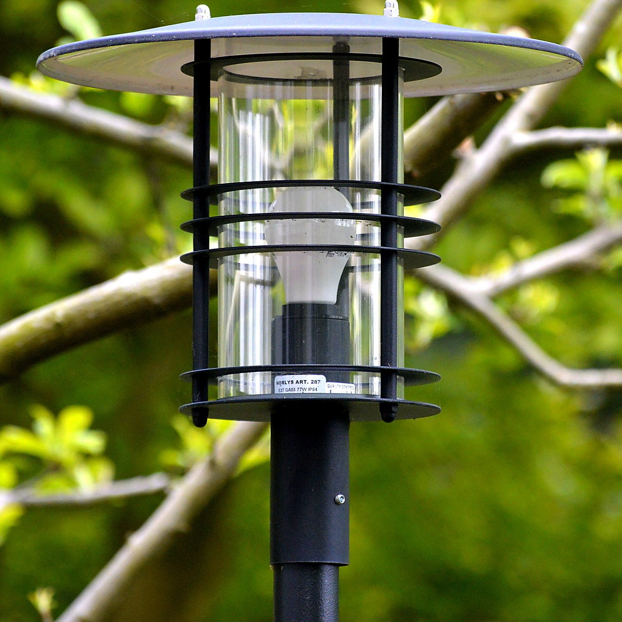 exterior-lamp-2313683_1280